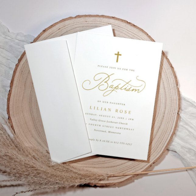 Convites Elegante Cruz de Batismo em Ouro (Personalized baptism invite with gold cross and elegant script, perfect for a timeless celebration.)