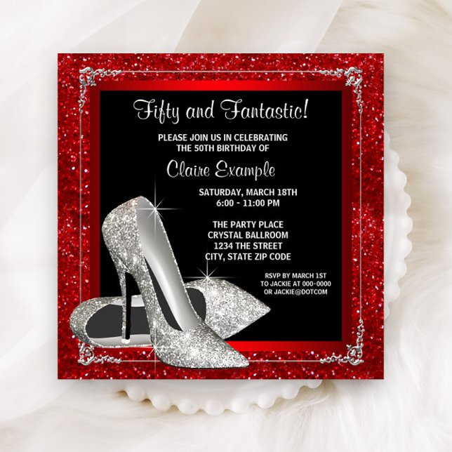 Convites Elegante Festa de aniversário de alto salto vermel (Elegant silver shoes on a beautiful red, black background any number birthday and event invitation.)