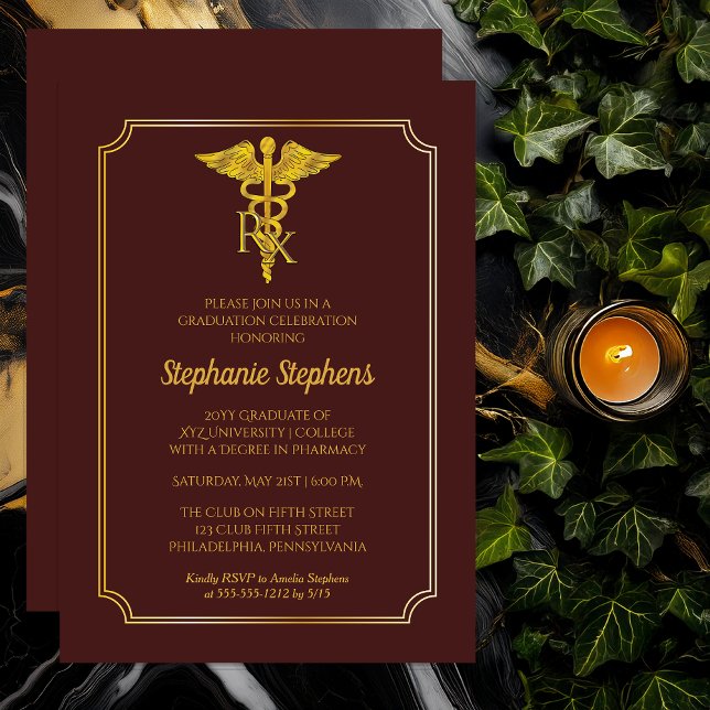 Convites Elegante Maroon | Festa de formatura Rx Farmácia D (Elegant Formal Maroon and Gold Tone Rx Pharmacy Pharmacist Graduation Party Invitation Print Digital)