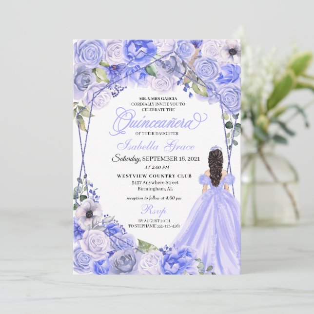 Convites Elegante Periwinkle Blue Floral Quinceanera Convit (Em pé/Frente)