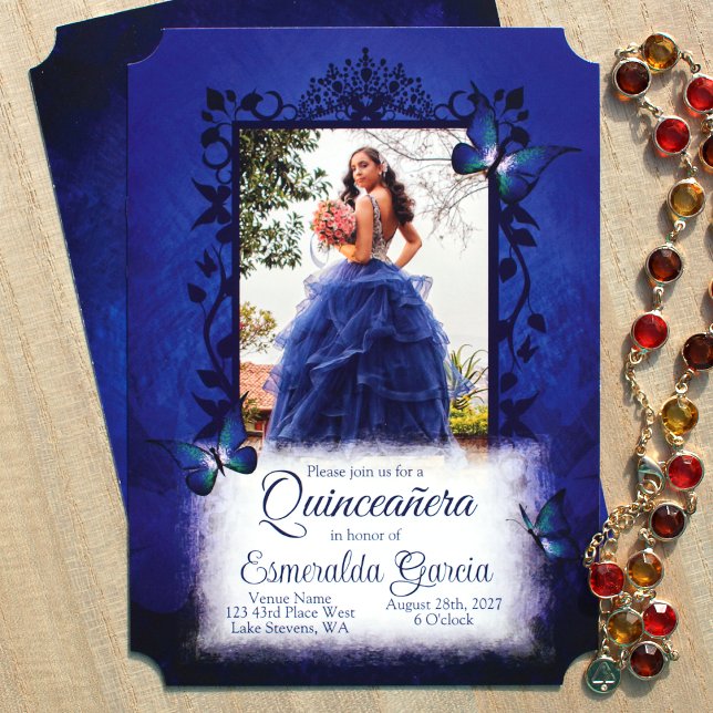 Convites Elegante Royal Quinceanera, Foto do Ornamentado (Bold royal blue quinceanera invitations, navy blue vines leaves border around photo and butterflies)