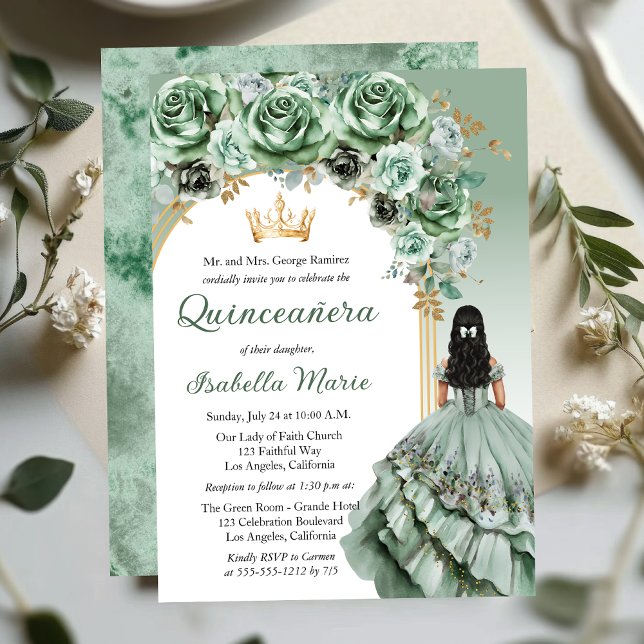 Convites Elegante Sage Green Rosa Floral Quinceañera (Elegant Sage Green Rose Floral Princess-Theme Brunette Dk Haired Quinceañera Invitation)