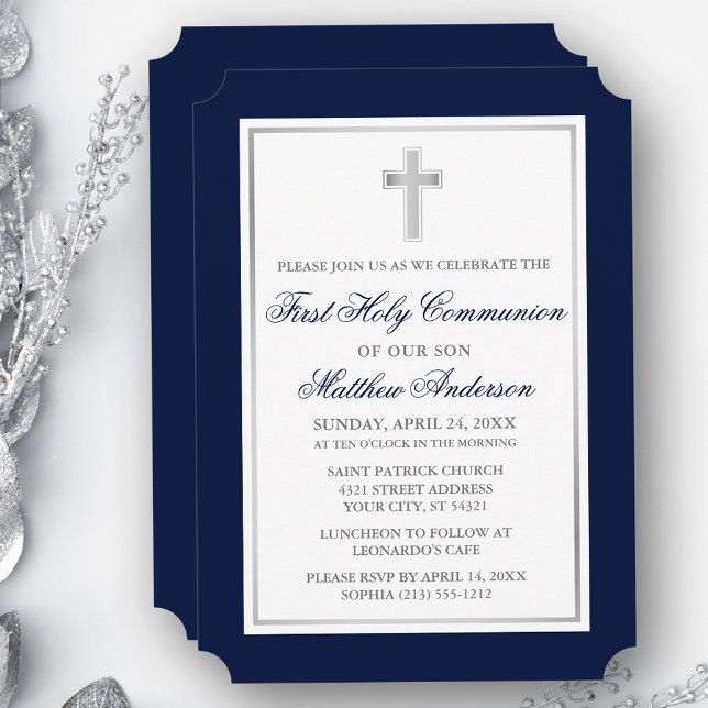 Convites Elegante Silver Cross Blue Primeira Comunhão (Customize to change text size, style, color or to add more text or photos to back of card.)