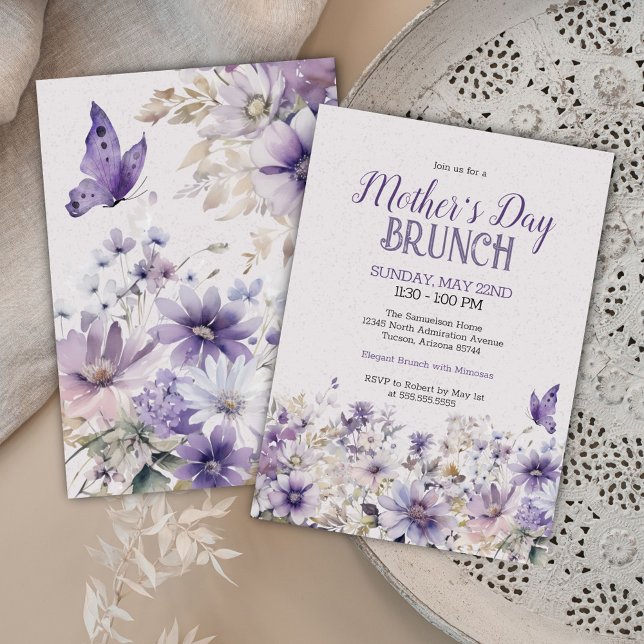 Convites Elegante Violet Wildflower Dia de as mães Brunch (Modern elegant purple wildflowers and butterfly Mother's Day brunch luncheon or event invitations)