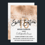 Convites Elegante White Gold Foil Confetti Ombre Sweet 16<br><div class="desc">Este doce e glamouroso, doce 16, é uma moda e moda design, com um falso papel impresso em folha de ouro, abstrato de confetti ombre, sobre um fundo branco. É perfeito para a moderna e elegante aniversariante com sua simples tipografia personalizada de impressão bonito e artística preta. Personalize a cor...</div>