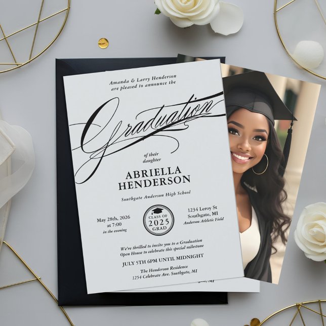 Convites Escrita de Graduação Elegante e Formal (Elegant Formal Graduation Announcement and Invitation with Elegant Typography Script.)