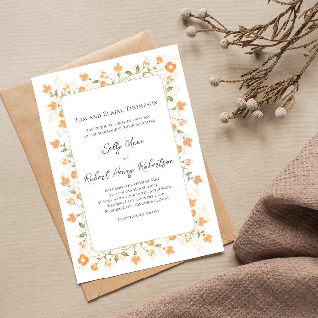 Convites Escrita Floral de Peach Casamento Elegante (Elegant peach floral wedding invitation with a monogram on the backside. )