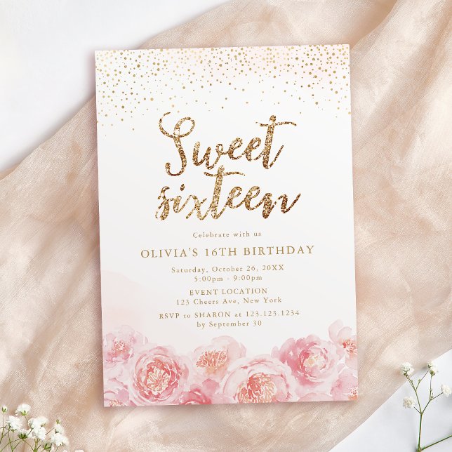 Convites Escrito elegante dourado e borrão doce floral deze (Elegant script gold & blush floral sweet sixteen invitation)