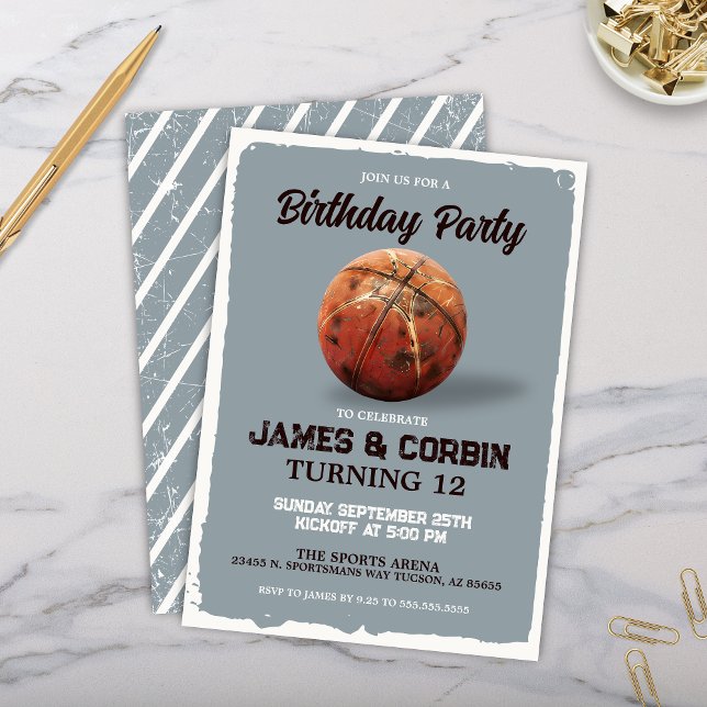Convites Esportes duplos de Festa de aniversário de basquet (Modern vintage basketball theme double birthday party invitation or boy birthday party invites)