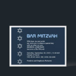 Convites Estrela de David Pattern Bar Mitzvah<br><div class="desc">O convite da estrela do Bar David Pattern Mitzvah apresenta cinco padrões de estrelas alinhados verticalmente em um plano de fundo listrado,  todos dentro de uma linha de borda branca. O título 'Bar Mitzvah' está em azul. Disponível também para bat mitzvahs. © Manhã 6</div>
