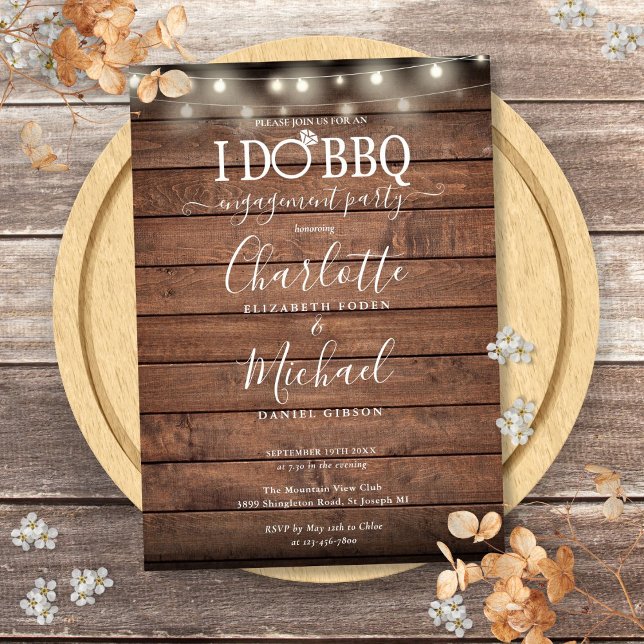 Convites Eu faço luzes de corda para churrasco Engajamento  (I Do BBQ String Lights Rustic Wood Engagement Invitation)