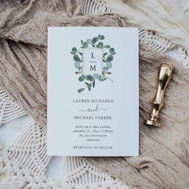 Convites Eucalyptus Crest | Casamento por Aquarela (An elegant wedding invitation with your monogram in a crest surrounded by eucalyptus leaves)