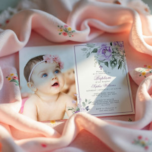 Convites Eucalyptus Violet Flowers Fotografia Rapariga Bati