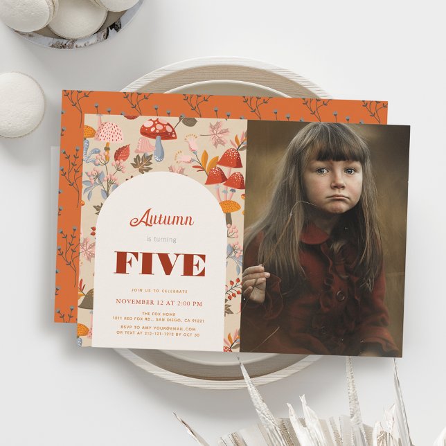 Convites Fall Mushroom Wildflower Birthday Tan Foto (Criador carregado)