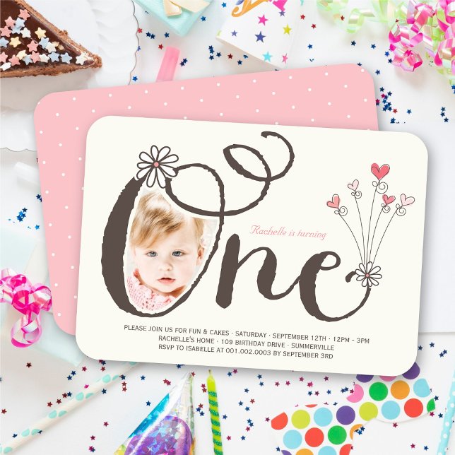 Convites Fantasiosa Primeira Festa de Aniversário da Menina (Whimsical One, White Daisy, Pink Hearts, Baby Girl's 1st Birthday Photo Invitation @ fat_fa_tin)