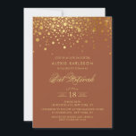 Convites Faux Gold Foil Confetti Terracotta Bat Mitzvah<br><div class="desc">Convide a família e os amigos para o Bat Mitzvah da sua filha com este convite elegante de ouro e terracota. Ele apresenta pontos de confete dourados falsos e um roteiro elegante. Personalize adicionando nome,  data,  hora,  local e outros detalhes do evento. Itens correspondentes estão disponíveis.</div>