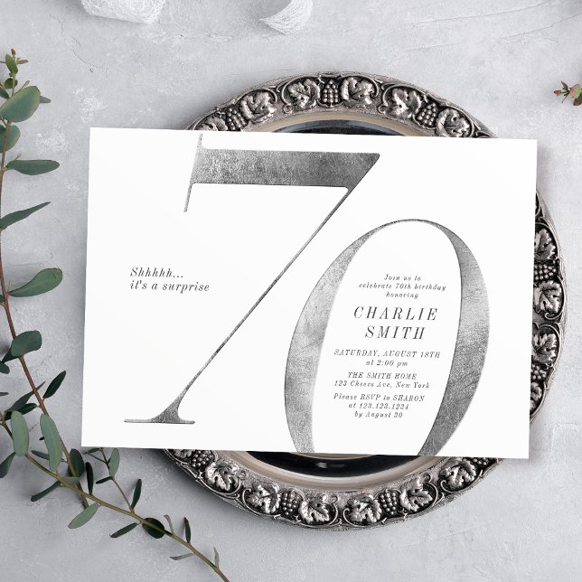 Convites Faux minimalista moderno de 70 prata (Modern minimalist faux silver 70th birthday invitation)