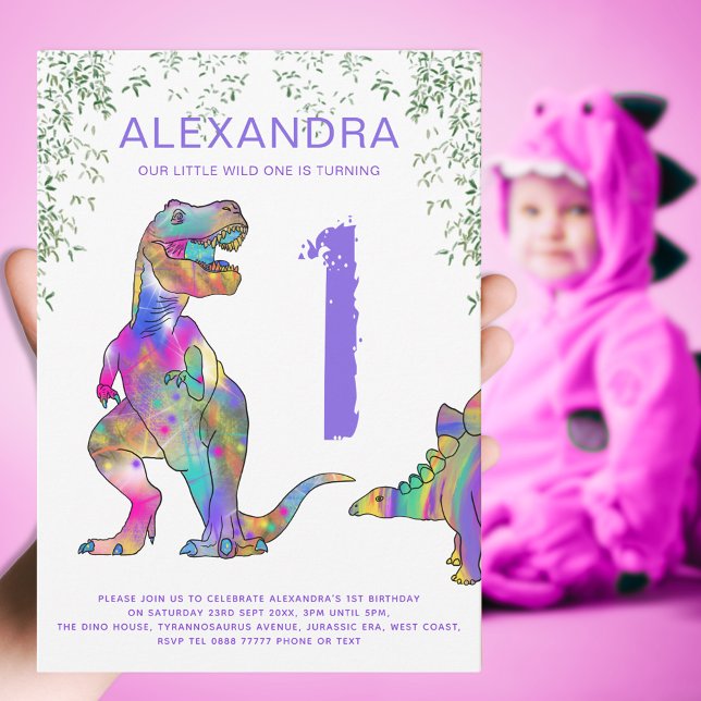 Convites Festa de 1º aniversário das meninas T. rex roxo (Wild one dinosaur girls 1st birthday. Colorful T-rex and Stegosaurus pink purple green dino fun)