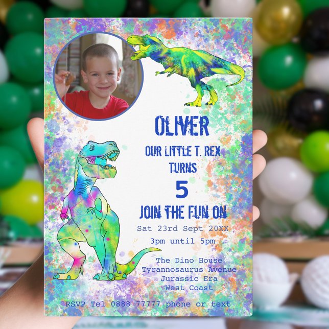 Convites Festa de 5 anos do Dinossauro (T-Rex dinosaur photo 5th birthday invitation with colorful watercolor splash background )