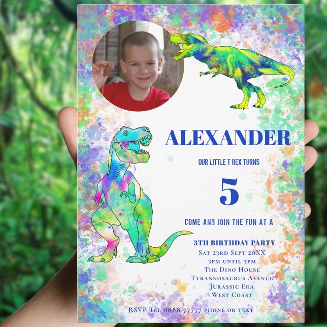 Convites Festa de aniversário Colorida do Dinossauro (T-Rex colorful watercolor dinosaur 5th birthday party photo invitation )