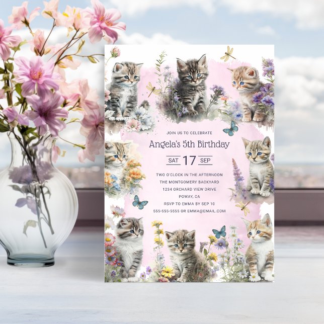 Convites Festa de Aniversário de 5 anos Personalizada com G (Cute Kittens Wildflowers Personalized 5th Birthday Party Invitation)