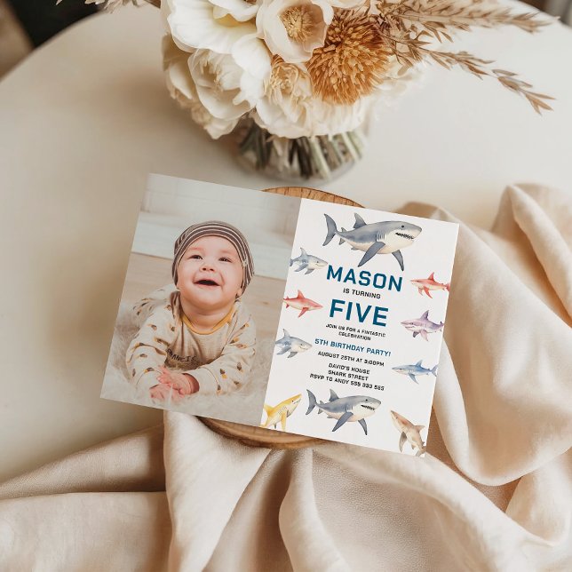 Convites Festa de Aniversário de 5 anos Shark Splash | Cria (Shark Splash 5th Birthday Party | Cute Ocean Kids Invitation)