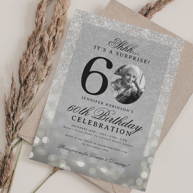 Convites Festa de Aniversário de 60 anos Silver SURPRISE Ph (Silver SURPRISE Photo Glam 60th Birthday Party Invitation)