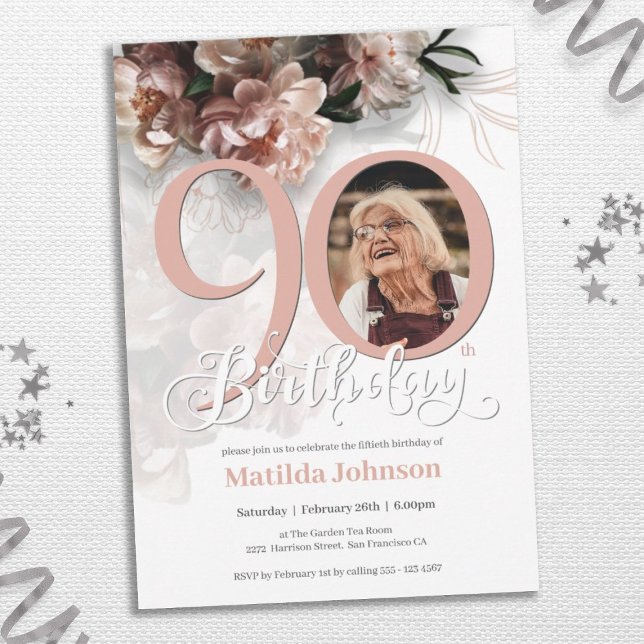 Convites Festa de aniversário de Fotografia Personalizada F (90th Birthday White Pink Lush Floral Custom Photo Invitation)
