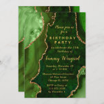 Convites Festa de aniversário de mármore verde e Dourado<br><div class="desc">Este elegante e glamouroso convite de aniversário apresenta um fundo de mármore verde agado com sotaques falsos dourados. O texto combina o script manuscrito e as fontes sans serif modernas para um aspecto elegante e sofisticado. Isso será perfeito para o outono e o inverno.</div>