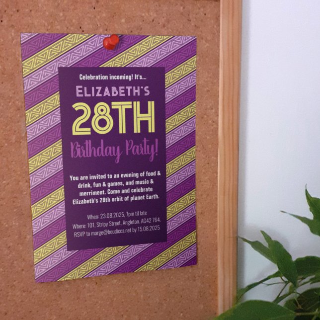 Convites Festa de aniversário de Nome e Idade Roxo Celta (Criador carregado)