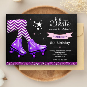 Convites Festa de aniversário de patinação de roxo Glitt