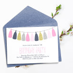 Convites Festa de aniversário de Tassel Garland Azul e Rosa<br><div class="desc">Trendy and chic design apresenta um design popular de tassel garlands perfeito para qualquer festa de aniversário, quinceanera, doce dezesseis, etc. NOTA: Não é usada nenhuma falha nesses convites, os convites serão impressão como uma bela foto de brilho. Visite nossa loja para papelaria e material de festa. Procurando uma cor...</div>