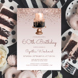 Convites Festa de aniversário Glitter Dourada Glitter Cake<br><div class="desc">Este 60º convite de aniversário apresenta um bolo cor-de-rosa pincelado e chocolate pingando com folha de ouro rosa num brilho brilhante faux glitter e ombre. As palavras "60º Aniversário" e o nome do convidado de honra aparecem em um roteiro casual rosa escuro, com o resto do texto personalizável na fonte...</div>