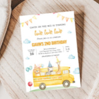 Festa de Aniversário no Ônibus Escolar Amarelo