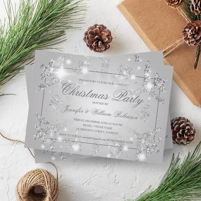 Convites Festa de Feriado de Snowflake de Prata do Xmas (Silver Glitter Snowflake Xmas Holiday Party Invitation)
