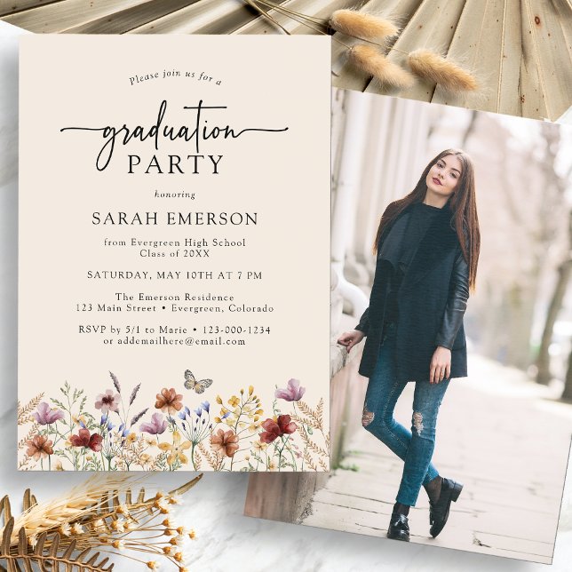 Convites Festa de Formatura Boho com Foto (Photo Boho Wildfloer Graduation Party Invitation with Butterfly by Painted Paperie
)