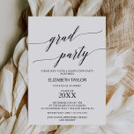 Convites Festa de formatura de Caligrafia Negra Elegante<br><div class="desc">Este elegante convite à festa de formatura de caligrafia negra é perfeito para uma simples festa de formando. A design neutra apresenta uma carta minimalista decorada com tipografia romântica e caprichosa.</div>