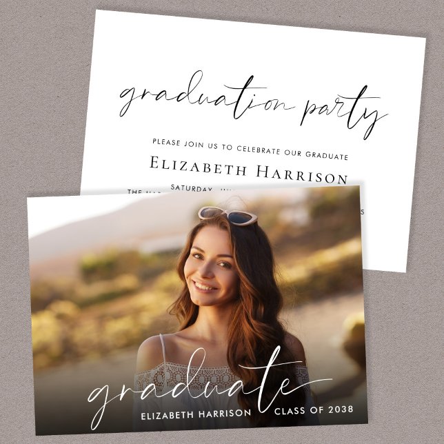 Convites Festa de formatura de Fotografias de Script Branco (A personalized photo graduation party invitation to celebrate the graduate's achievements)