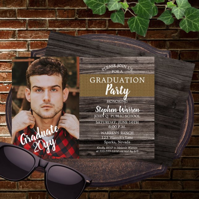 Convites Festa de formatura de Fotografias Rustic Woodsy (Rustic Woodsy Wood Look Photo Graduation Party Invitation)