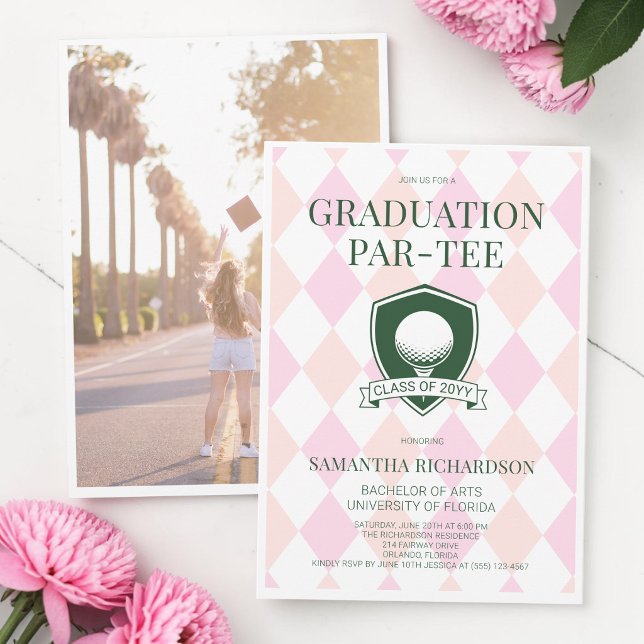 Convites Festa de Formatura de Golfe Rosa e Verde Foto Mode (Modern Photo Pink and Green Golf Graduation Party Invitation)