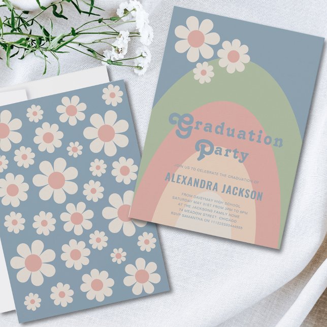 Convites Festa de formatura do Pastel Retroativo (Retro vintage daisy arch graduation party invitation in pastel colors blue green peach pink)