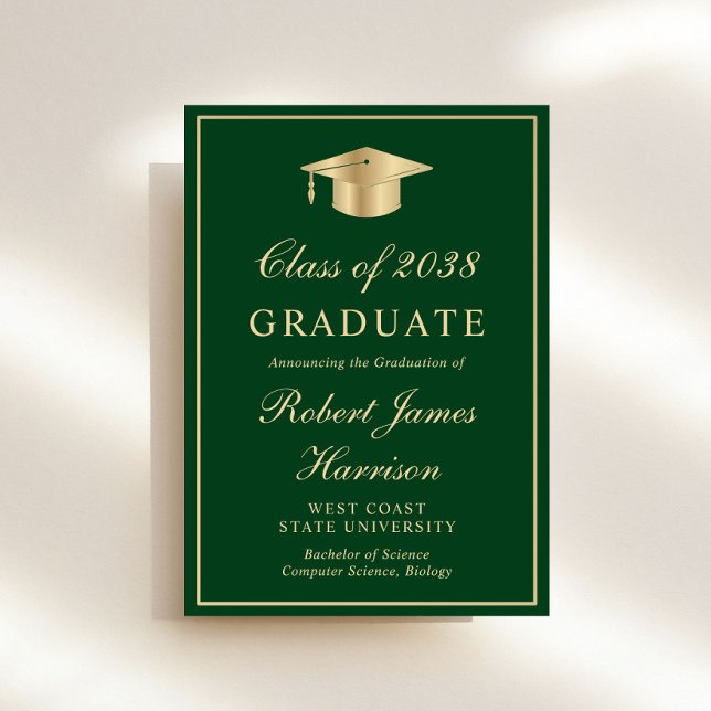 Convites Festa de formatura Dourada Elegante (An elegant college graduation party invitation to celebrate the graduate's achievements)