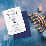Convites Festa de Hanukkah da Família Simples Blue Menorah<br><div class="desc">Convite de festas Hanukkah,  com uma simples menorah azul e design de tipografia de script. Com a inscrição personalizável azul,  você pode adicionar suas próprias informações. Uma forma festiva de celebrar a primeira noite de Chanukah com amigos e familiares.</div>