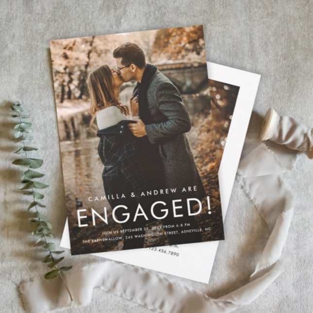 Convites Festa de noivado Simples de Casamento Fotográfico  (Simple Photo Wedding Engagement Party Invitation with Modern Typography Overlay.)