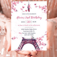 Festa de segundo aniversário da Torre Floral Paris