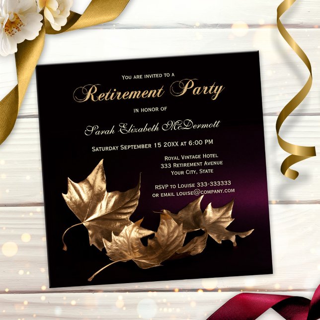 Convites Festa Elegante de queda de Ouro deixa a parte de a (Stylish retirement party invitation featuring golden leaves on dark burgundy)