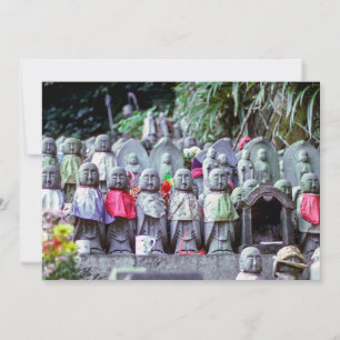 Convites Fileiras de pequenas estátuas de monges Jizo com b