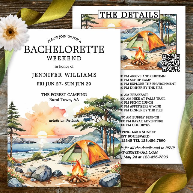 Convites Fim de Semana de Camping no Lago Florestal (Bachelorette weekend itinerary invitation featuring a watercolor forest with lake, tent and campfire)