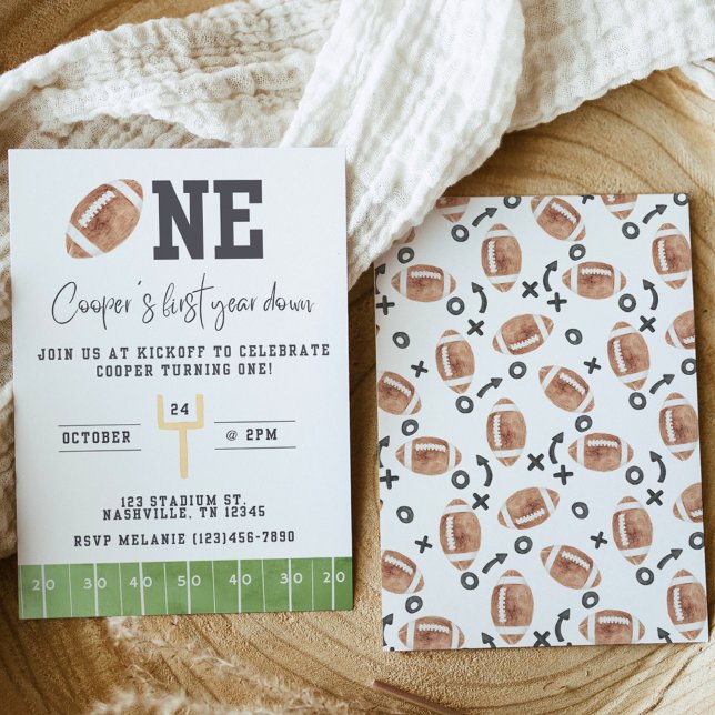Convites First Year Down First Birthday Invitation Football (Criador carregado)