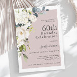 Convites Floral Branco Elegante no 60º Aniversário de Mauve<br><div class="desc">Com um esquema de cores popular, este 60º convite de aniversário feminino apresenta um buquê de canto de florais brancos de aquarela com um verde-roxo-rosado-rosado-roxo-mave. As flores incluem rosas, híbridos e flores misturadas que combinam um efeito adorável. Os emparelhamentos de texto usados neste design apresentam uma combinação de fontes sorif...</div>